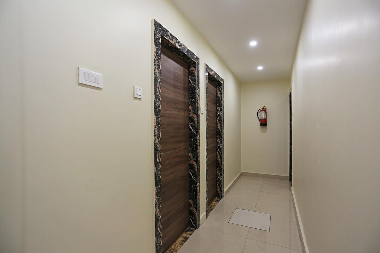 Oyo 11596 Sanjay Guest House Kanpur Buitenkant foto